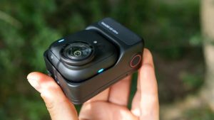 đánh giá insta360 go ultra