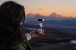 Insta360 Luna Ultra Creator Bundle (Stellar White)